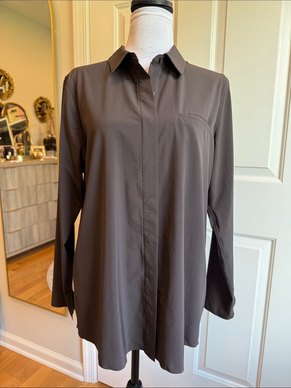 Athleta Women's Button-Down Shirt - Charcoal Brown